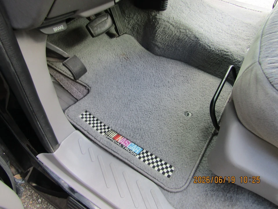 1998 Ford F-150 10th Gen - Image 26 of 31