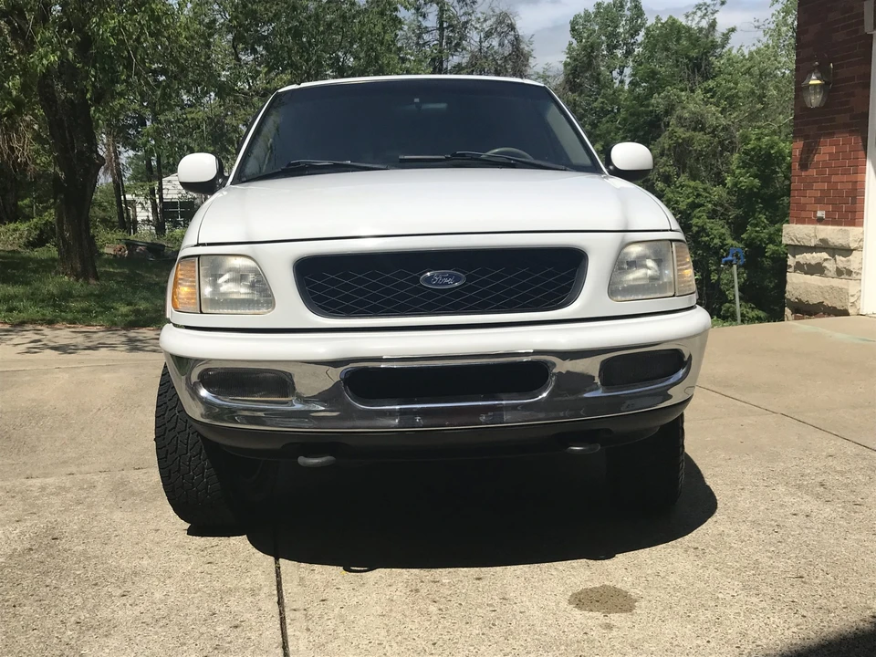 1998 Ford F-150 10th Gen - Image 8 of 31