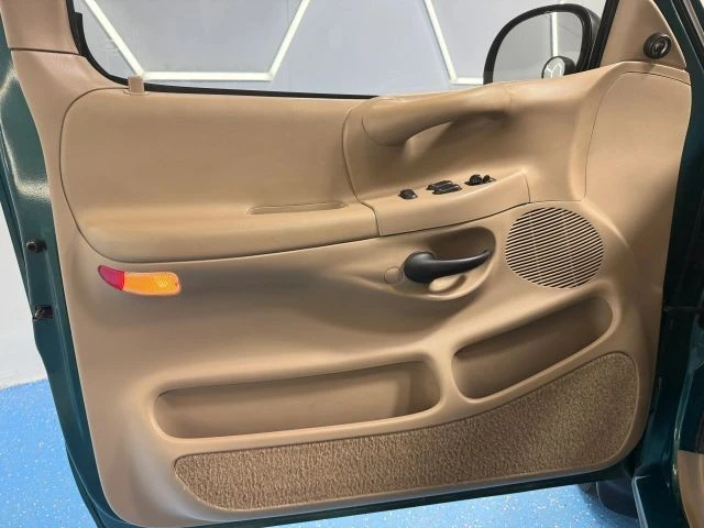 1998 Ford F-150 10th Gen - Image 23 of 31