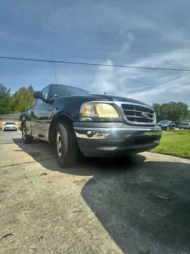 1998 Ford F-150 XL Pickup 2D 6 1/2 ft