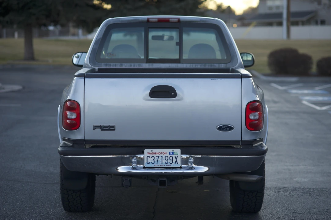 1998 Ford F-150 10th Gen - Image 5 of 31