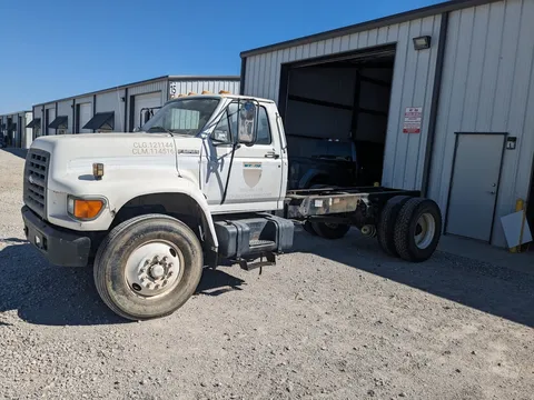 1998 Ford F-800