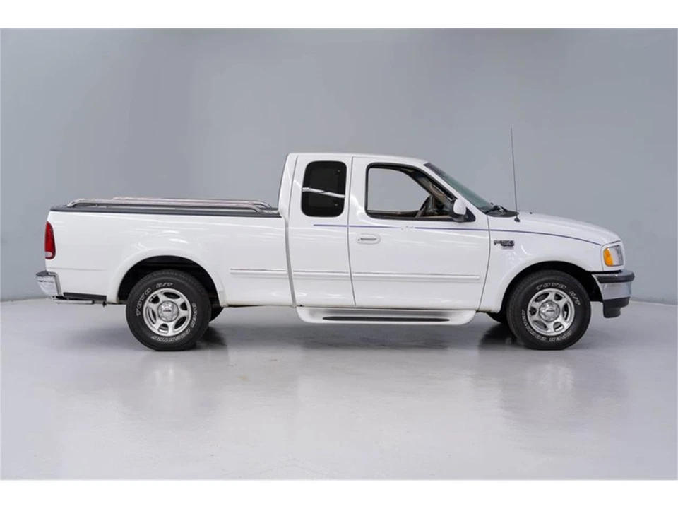 1998 Ford F-150 10th Gen - Image 7 of 31