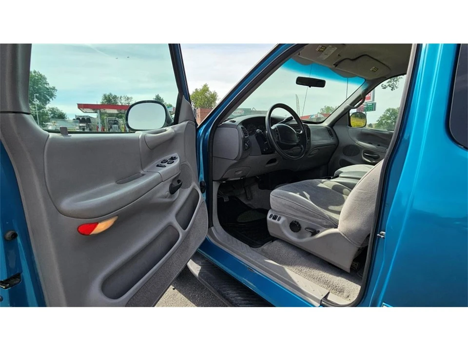 1998 Ford F-150 10th Gen - Image 13 of 31