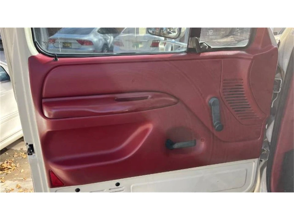 1998 Ford F-Series - Image 2 of 25