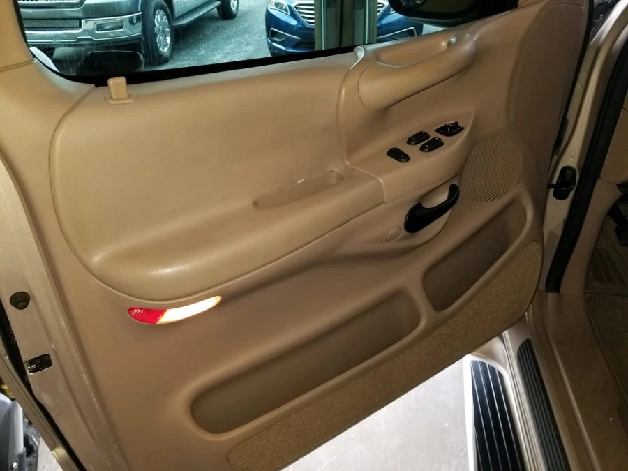 1998 Ford F-Series 9th Gen - Image 3 of 10