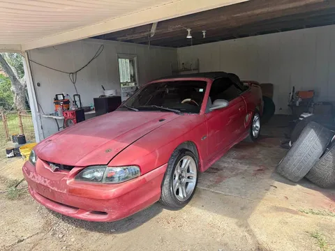 1998 Ford Mustang GT Coupe