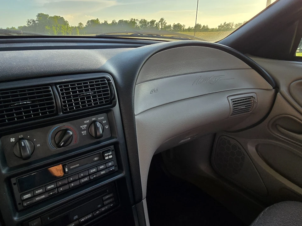 1998 Ford SN95 Mustang - Image 9 of 14