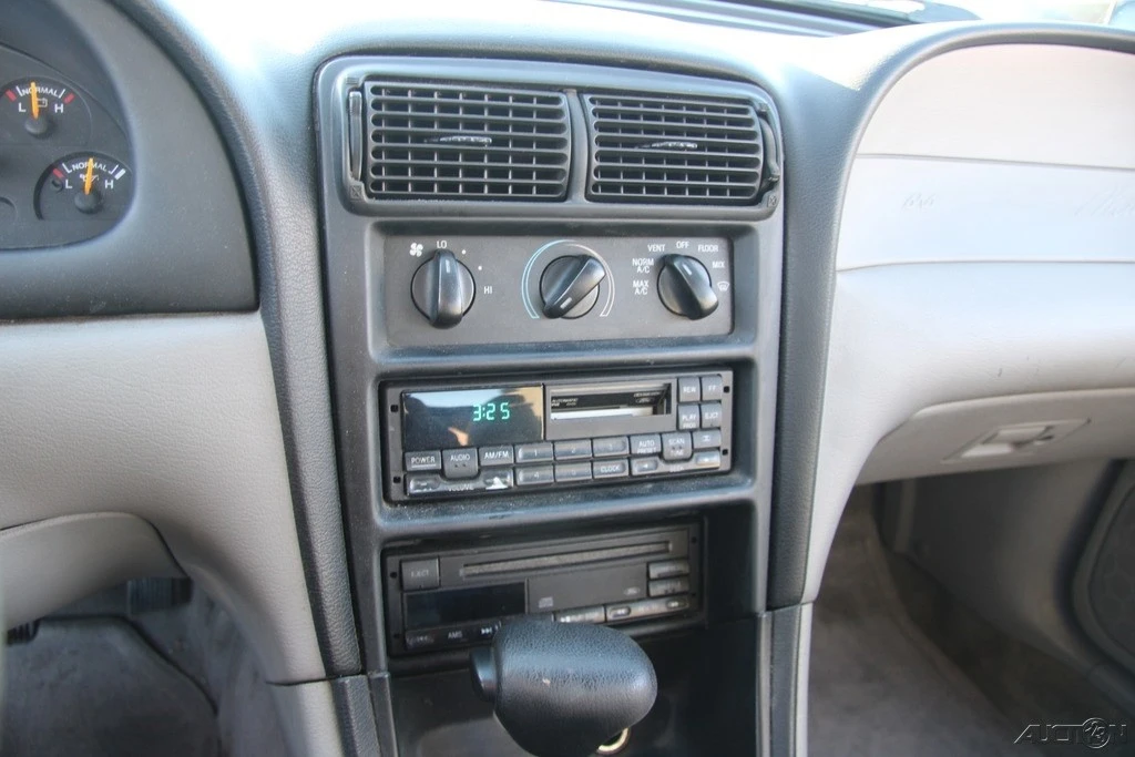 1998 Ford SN95 Mustang - Image 16 of 21