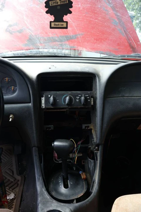 1998 Ford SN95 Mustang - Image 4 of 17