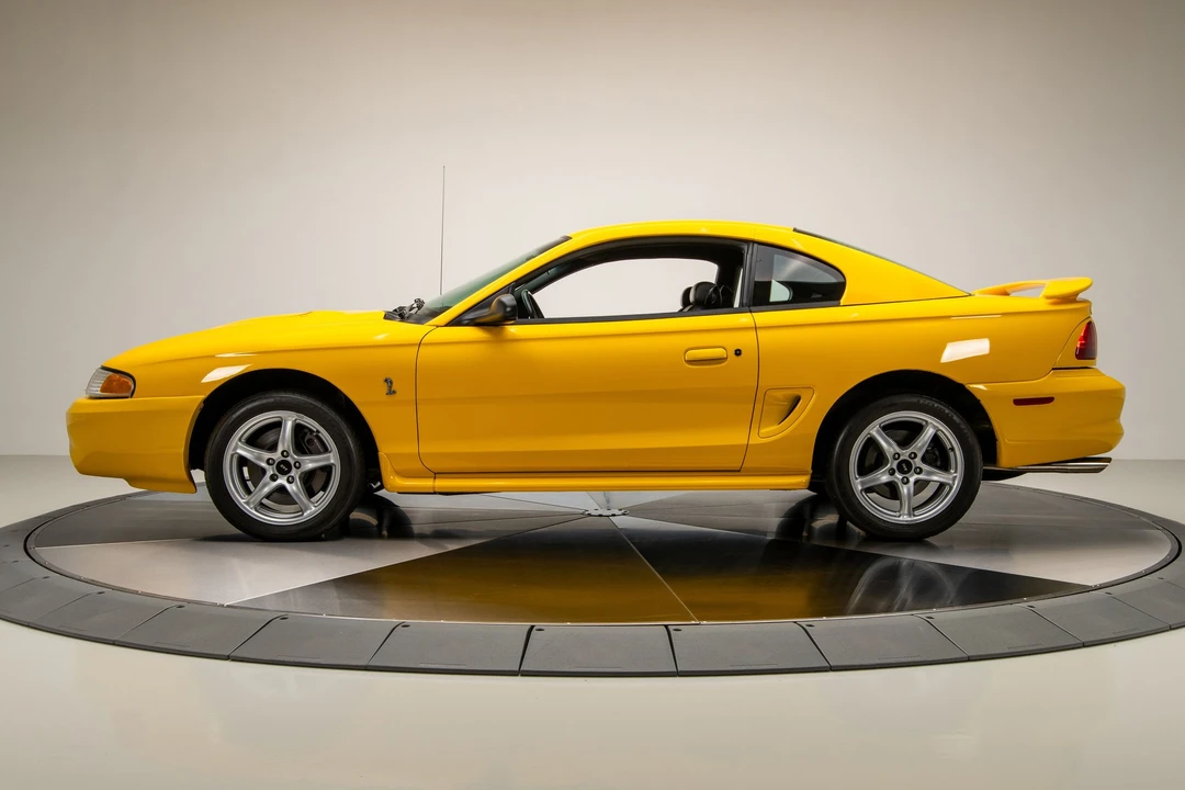 1998 Ford SN95 Mustang Cobra - Image 13 of 31