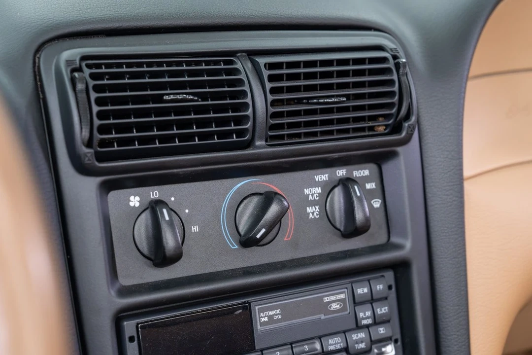 1998 Ford SN95 Mustang Cobra - Image 18 of 27