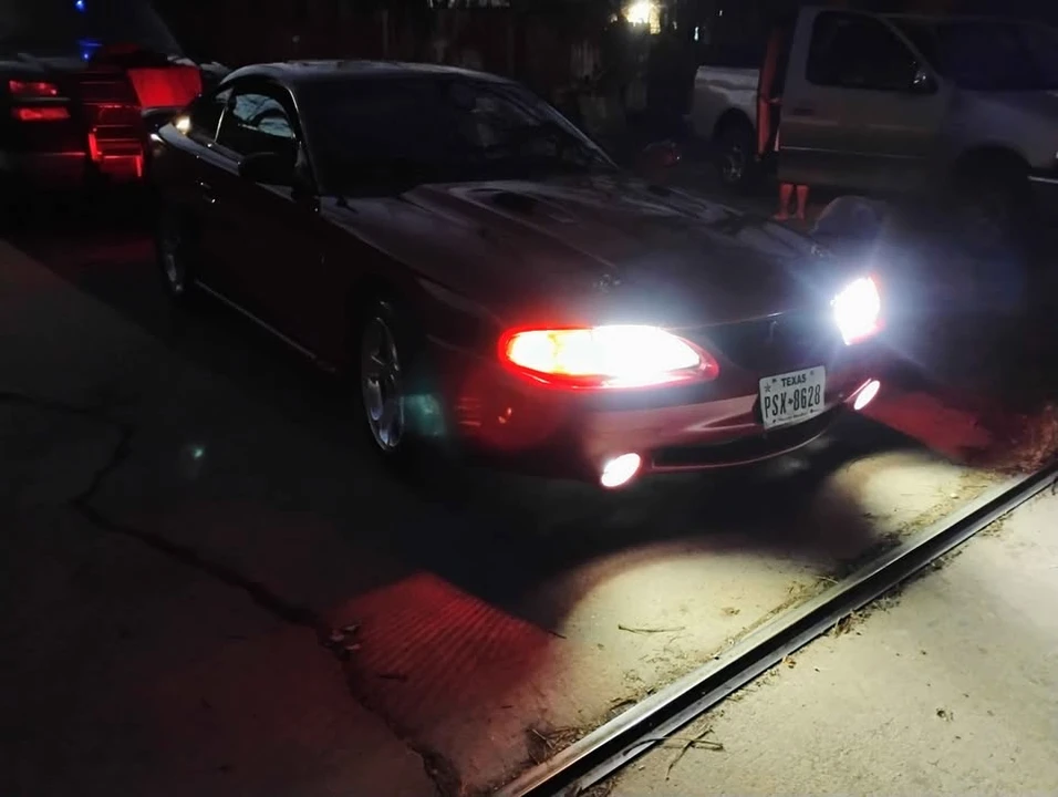 1998 Ford SN95 Mustang Cobra - Image 10 of 15
