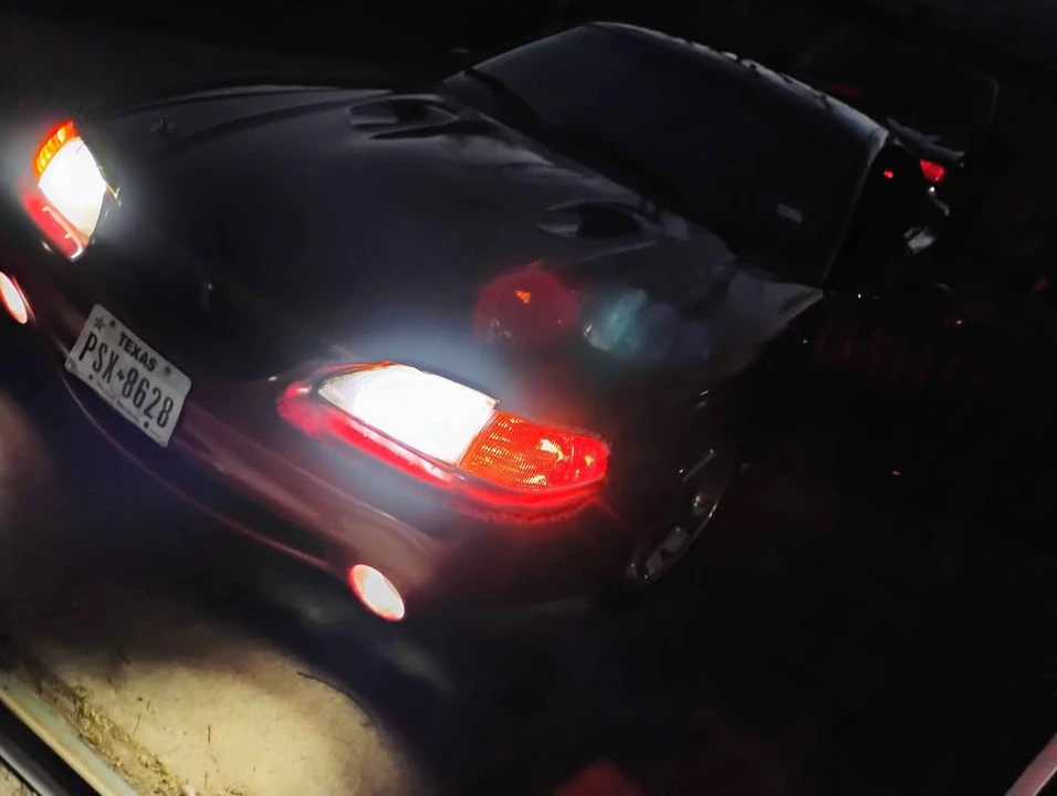 1998 Ford SN95 Mustang Cobra - Image 9 of 15