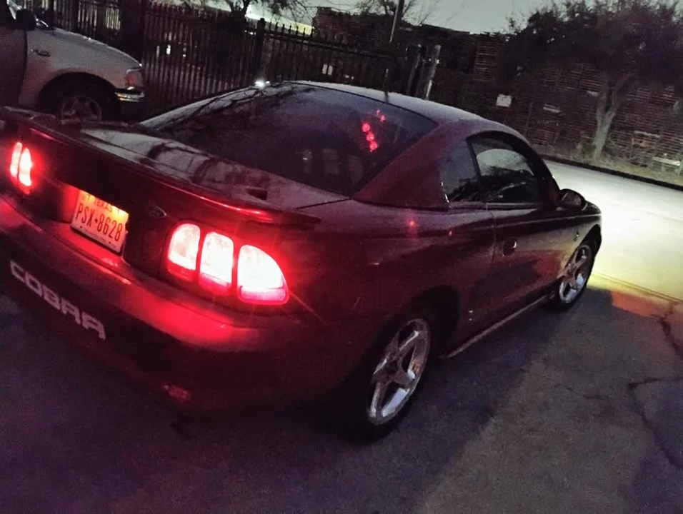 1998 Ford SN95 Mustang Cobra - Image 11 of 15