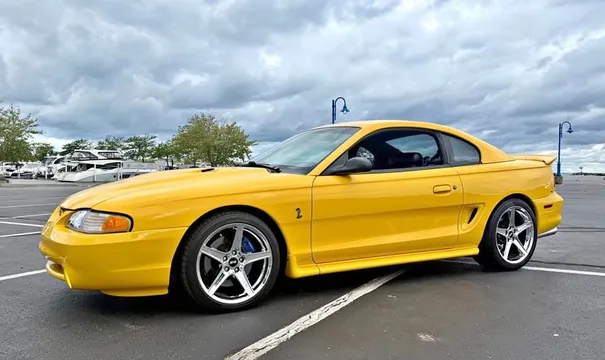 1998 Ford Mustang Cobra SVT Coupe 2D