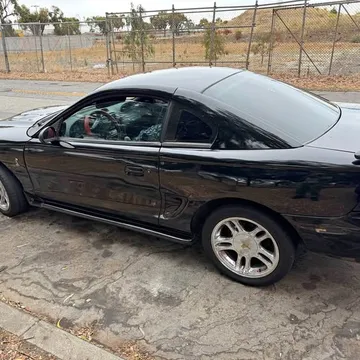 1998 Ford Mustang Cobra SVT Coupe
