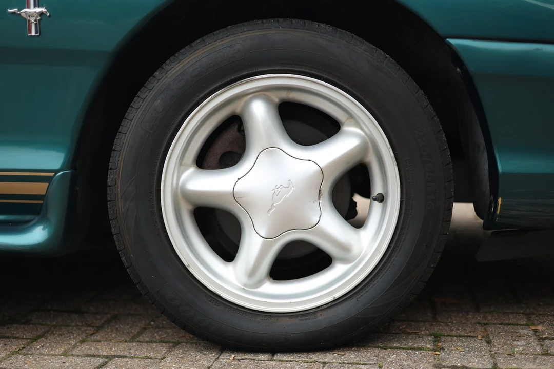 1998 Ford SN95 Mustang - Image 17 of 30