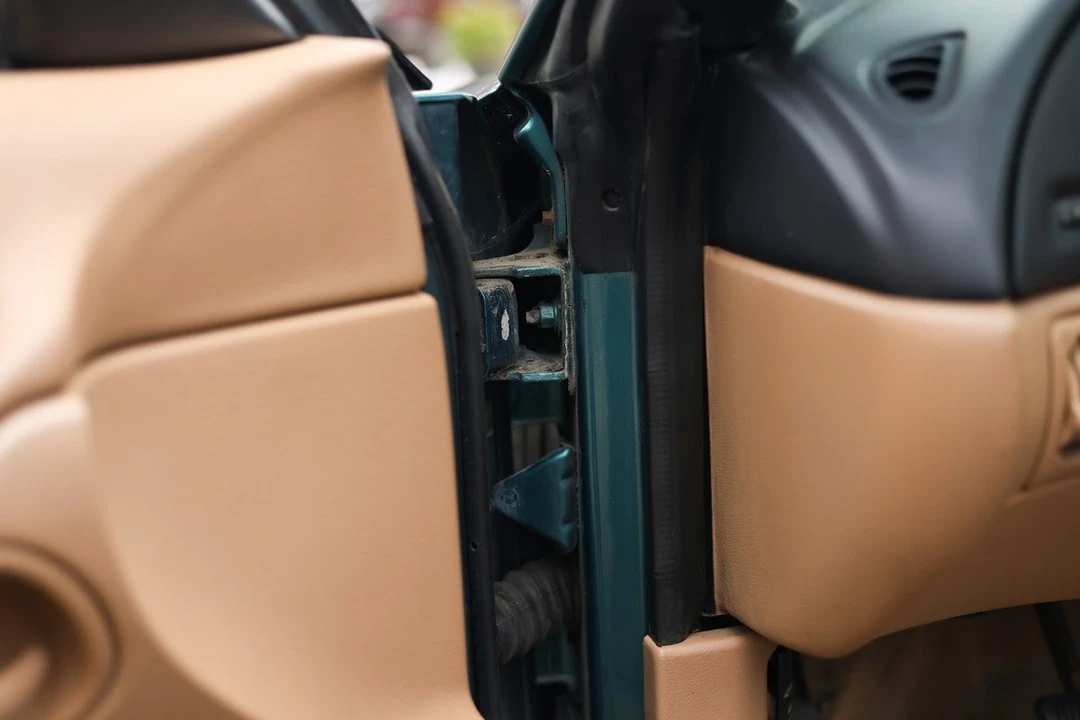 1998 Ford SN95 Mustang - Image 26 of 30