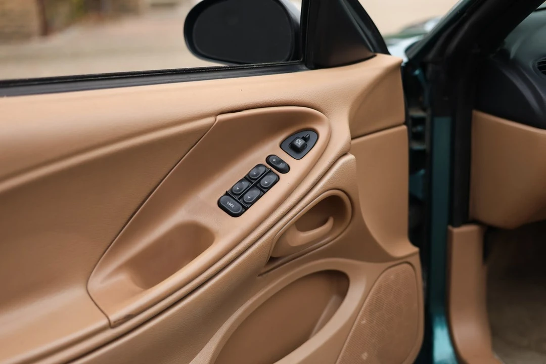 1998 Ford SN95 Mustang - Image 23 of 30