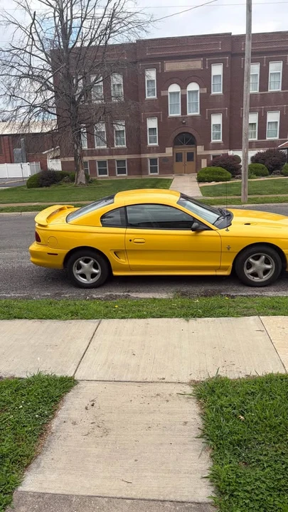 1998 Ford SN95 Mustang - Image 3 of 17