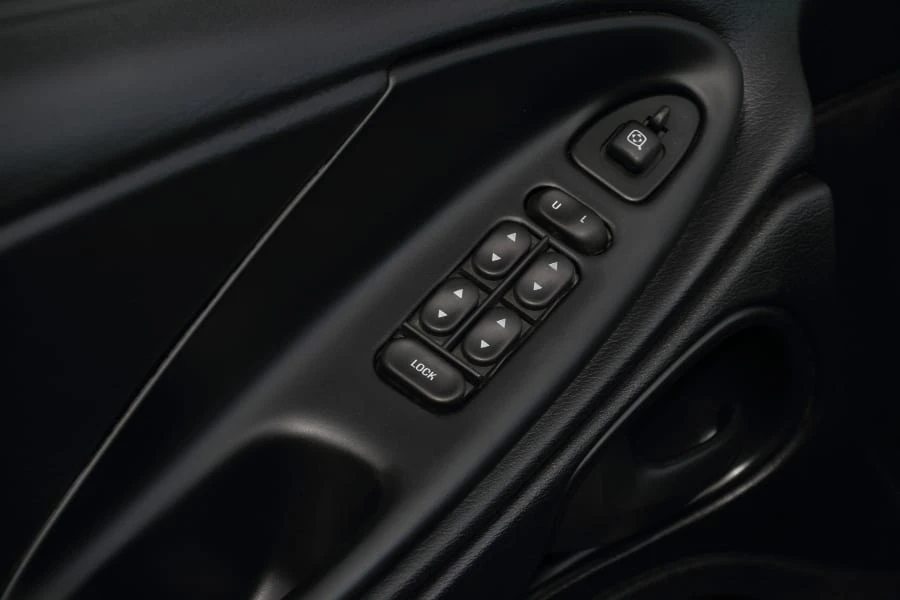 1998 Ford SN95 Mustang - Image 24 of 31