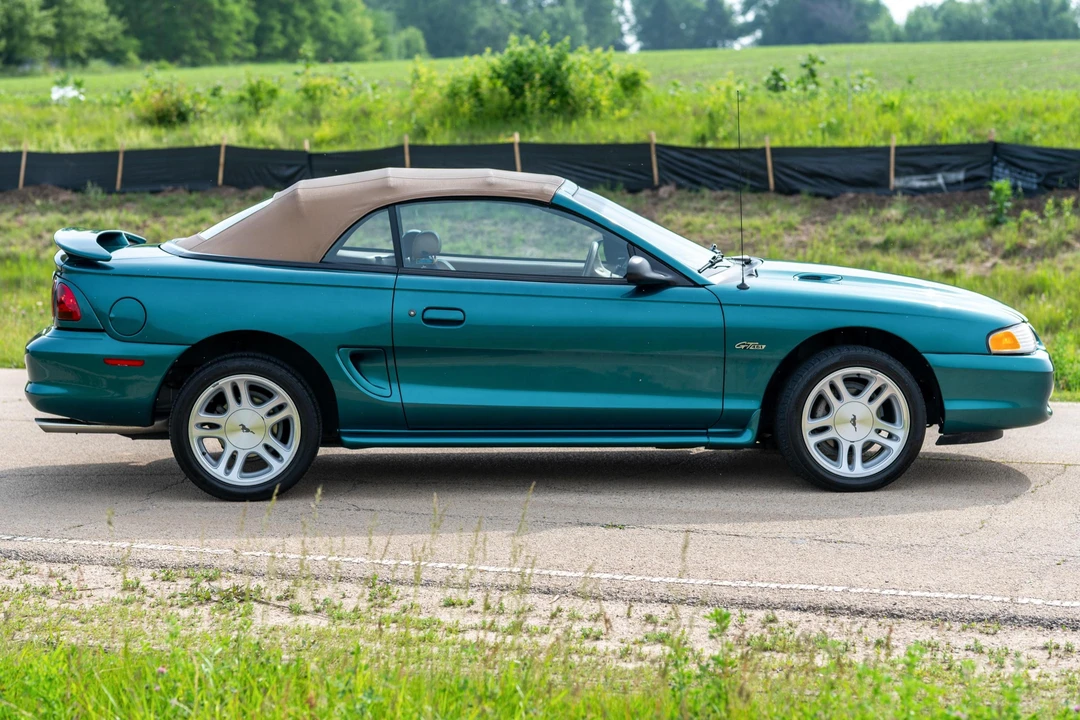 1998 Ford SN95 Mustang - Image 3 of 31