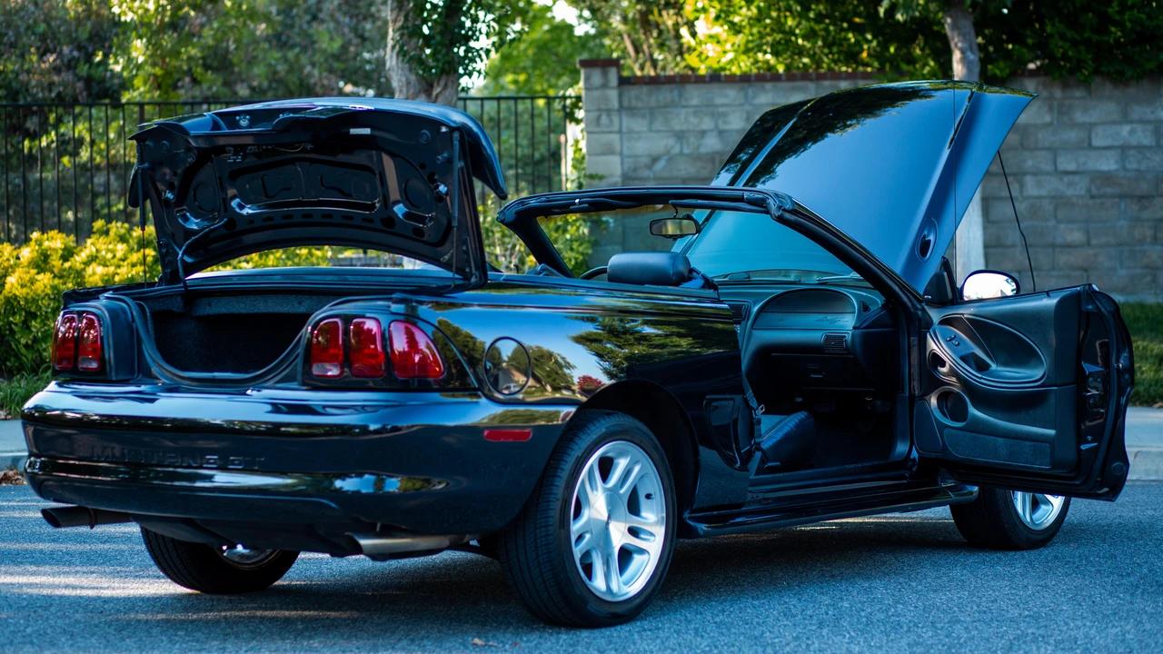 1998 Ford SN95 Mustang - Image 17 of 31