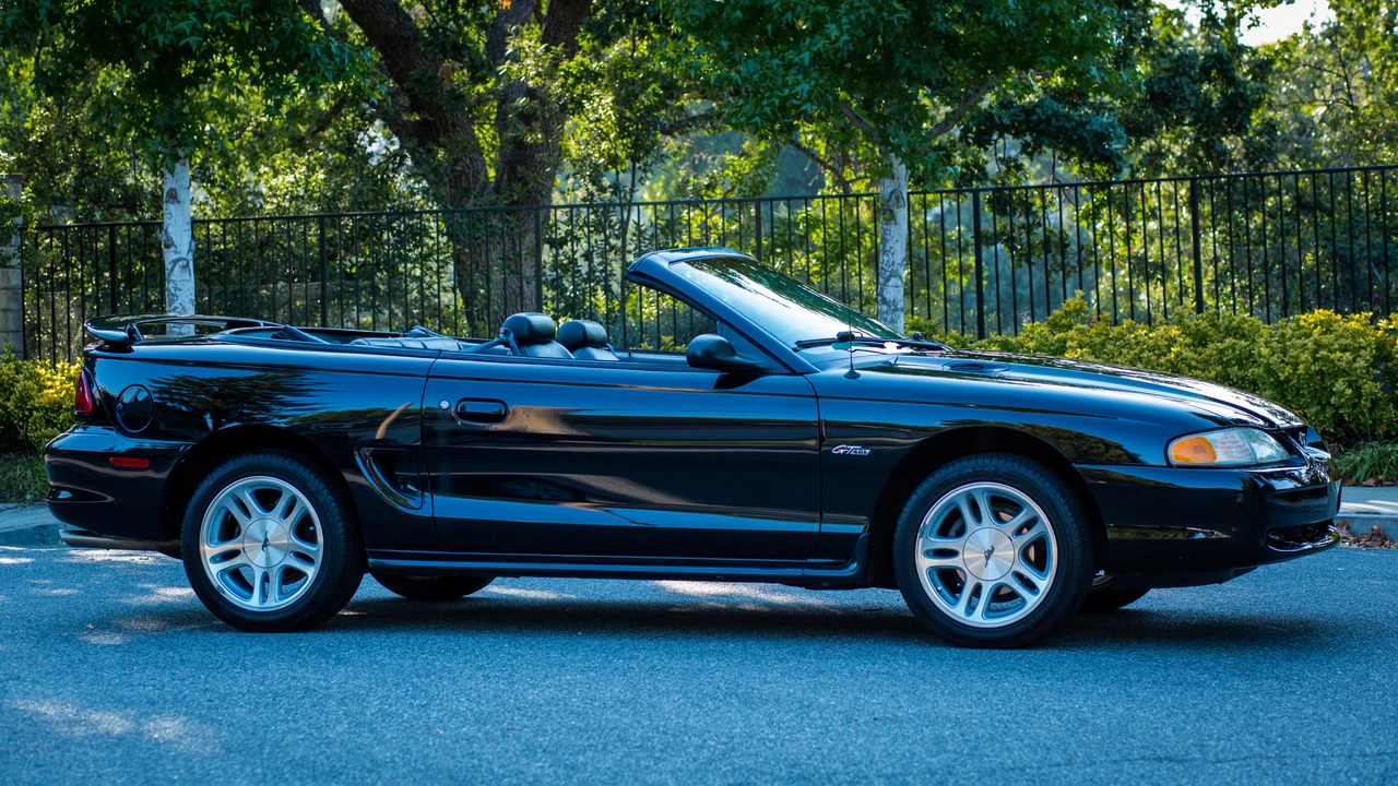 1998 Ford SN95 Mustang - Image 2 of 31