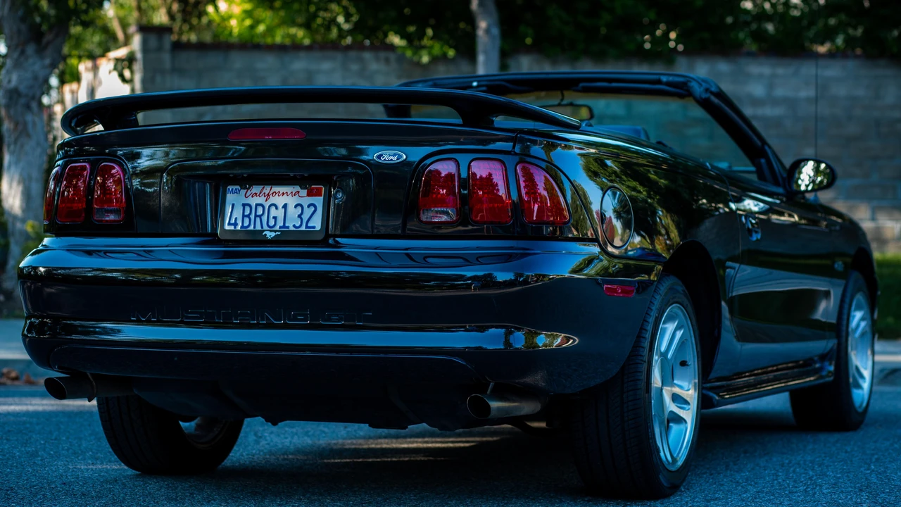 1998 Ford SN95 Mustang - Image 12 of 31