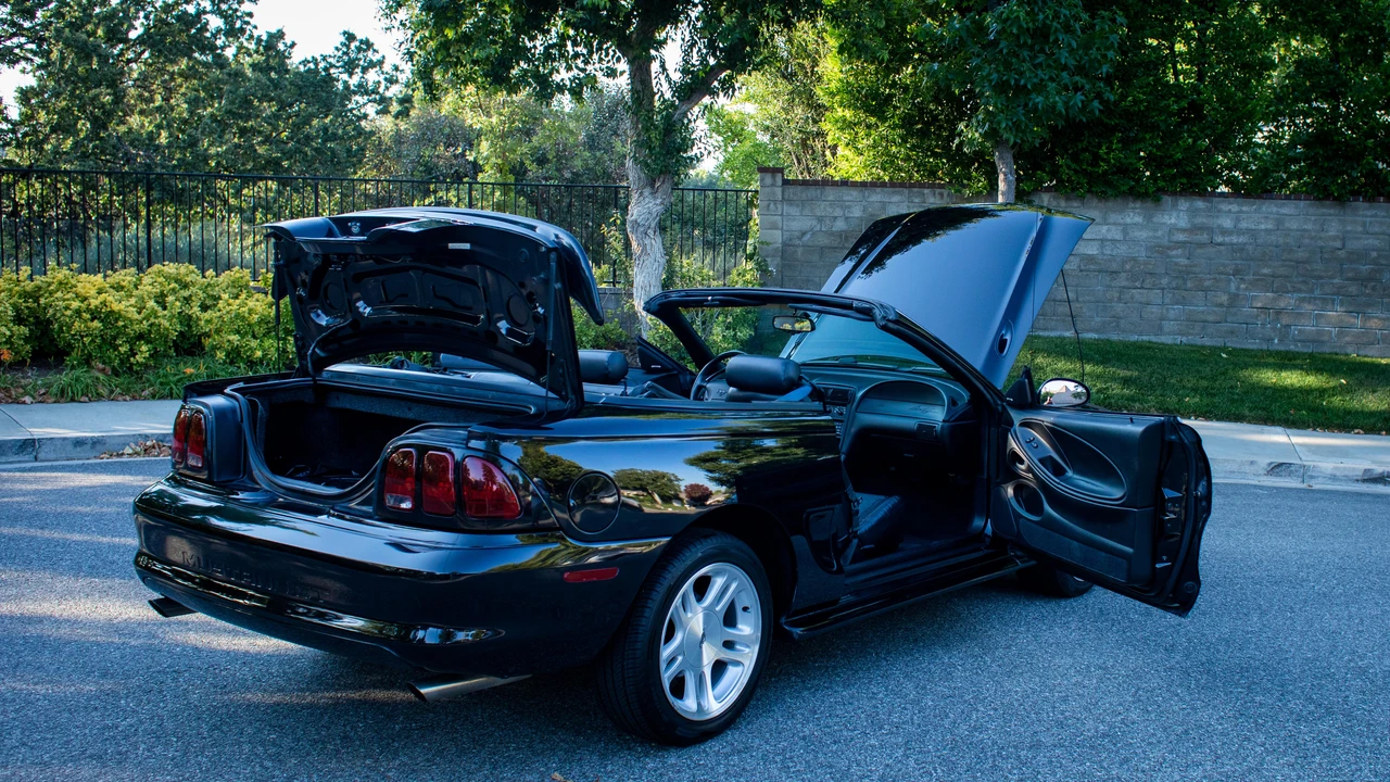 1998 Ford SN95 Mustang - Image 16 of 31