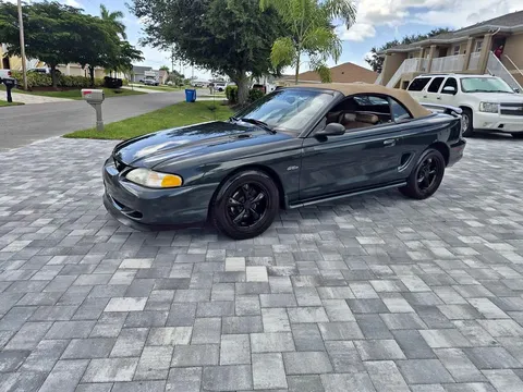 1998 Ford Mustang GT Convertible 2D