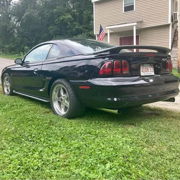 1998 Ford Mustang GT Coupe 2D