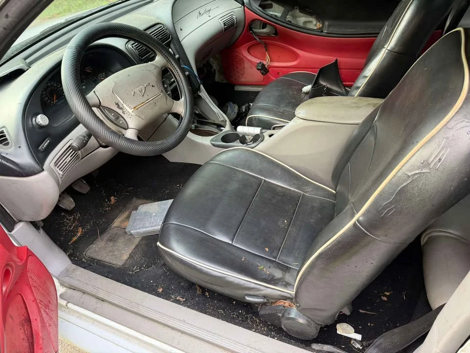 1998 Ford SN95 Mustang - Image 2 of 3