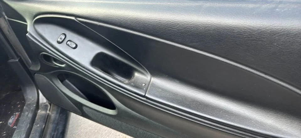 1998 Ford SN95 Mustang - Image 11 of 12