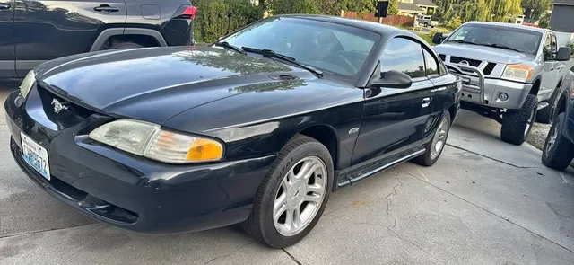 1998 Ford Mustang GT Coupe 2D