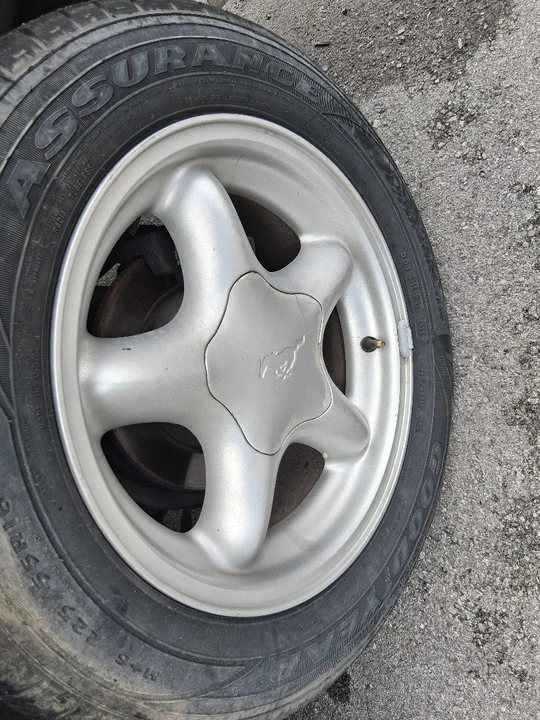 1998 Ford SN95 Mustang - Image 13 of 16