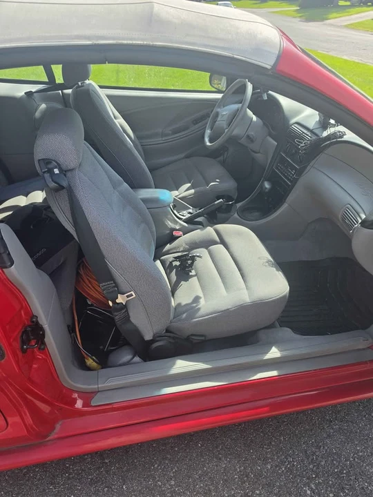 1998 Ford SN95 Mustang - Image 2 of 3