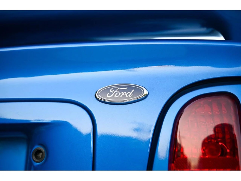 1998 Ford SN95 Mustang Cobra - Image 13 of 31