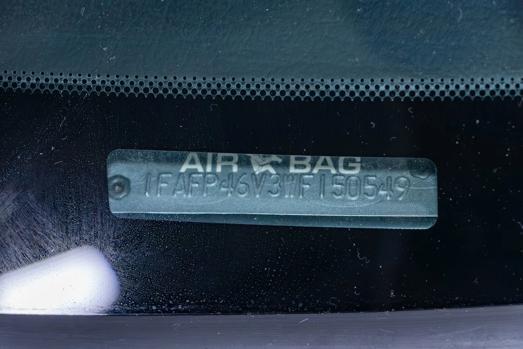 1998 Ford SN95 Mustang Cobra - Image 15 of 31