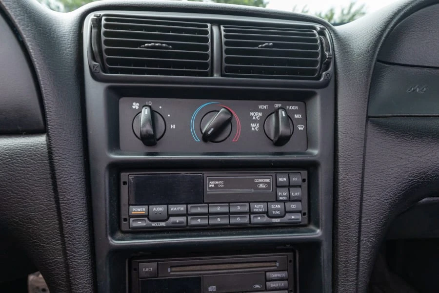 1998 Ford SN95 Mustang Cobra - Image 20 of 31