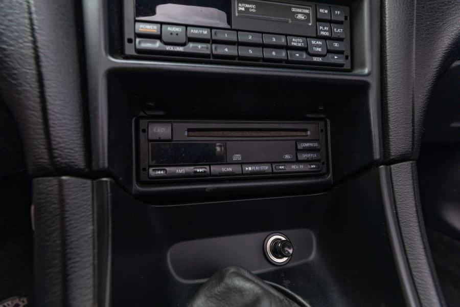 1998 Ford SN95 Mustang Cobra - Image 25 of 31