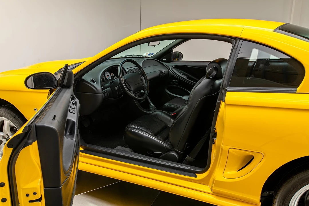 1998 Ford SN95 Mustang Cobra - Image 23 of 31