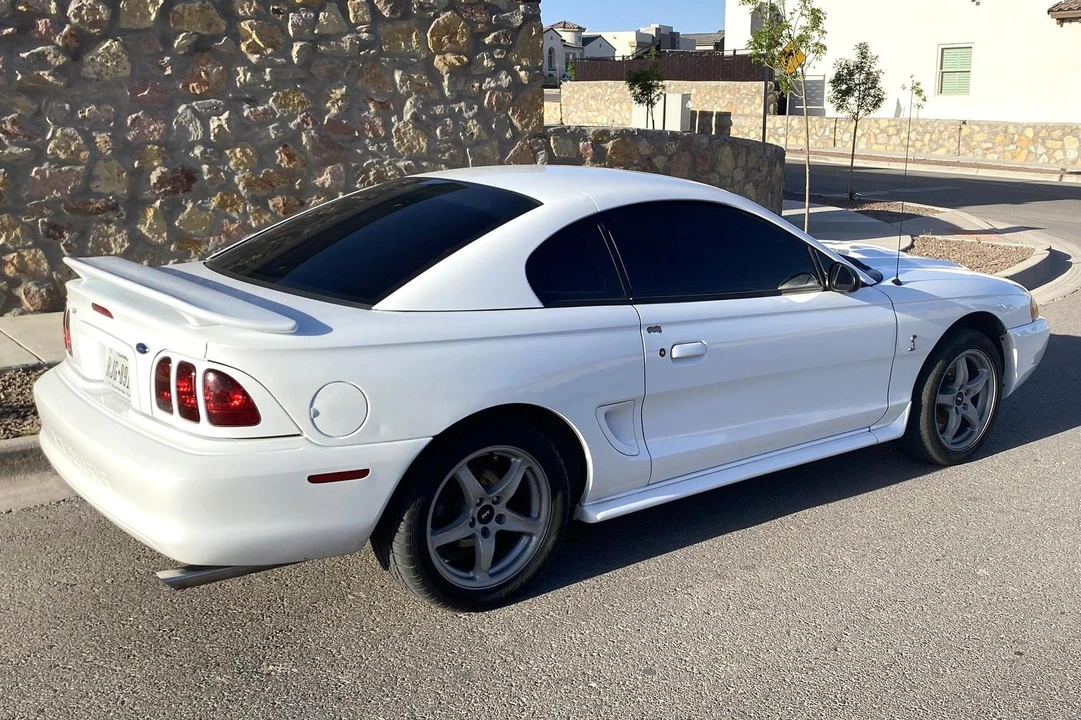 1998 Ford SN95 Mustang Cobra - Image 13 of 31