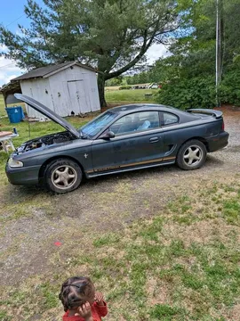1998 Ford Mustang V6 Coupe 2D