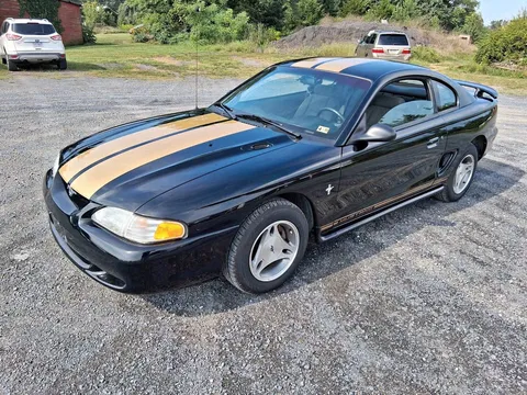 1998 Ford Mustang V6 Coupe 2D