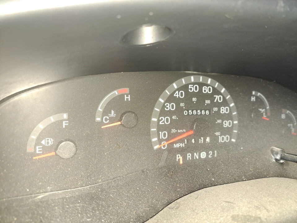 1998 Ford Econoline Van - Image 3 of 12