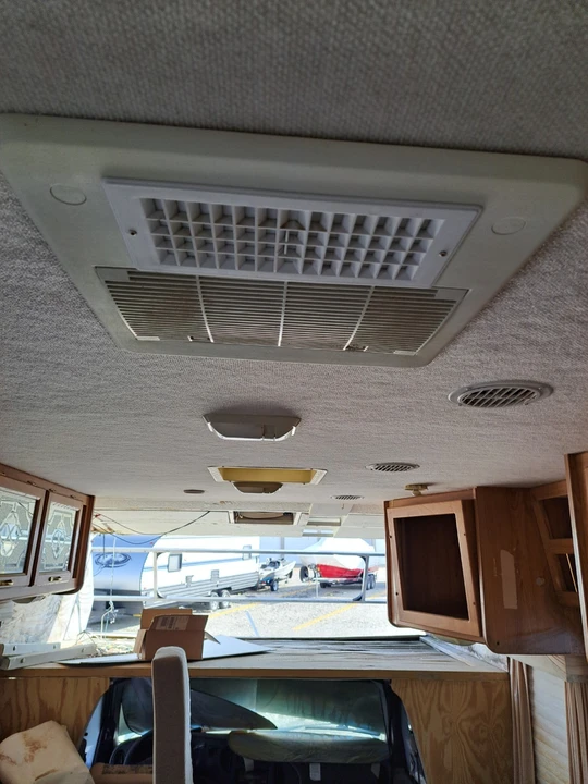 1998 Ford Econoline Van - Image 12 of 12