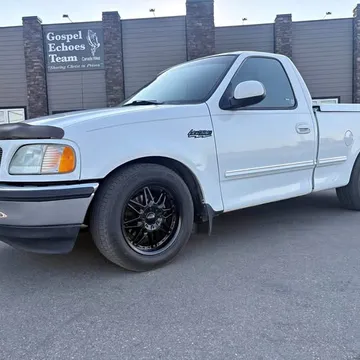 1998 Ford F150 SVT Lightning Tribute