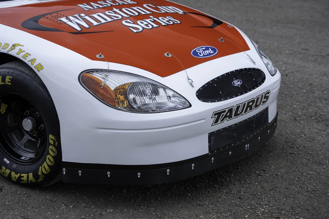 1998 Ford Taurus 3rd Gen - Image 21 of 31